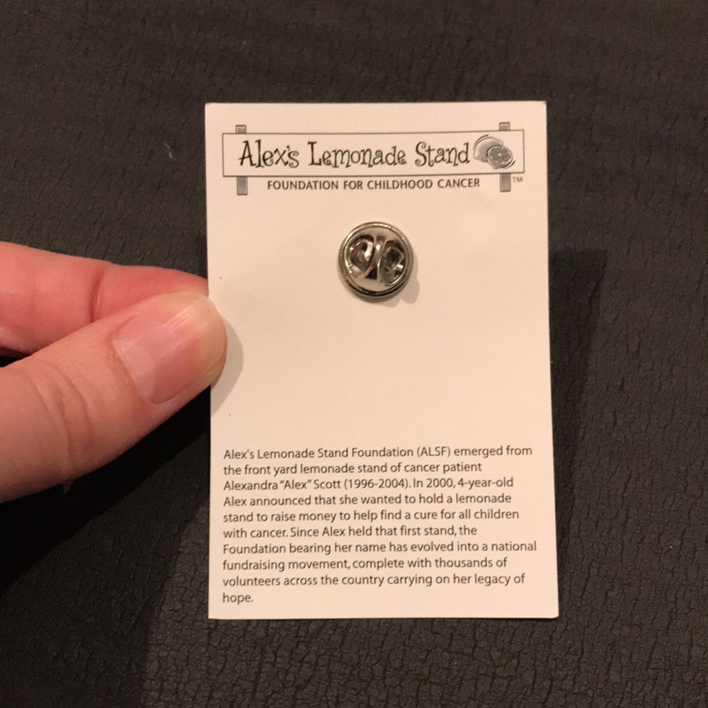 ALSF Lemon Pin 🍋 - Picture 2 of 3